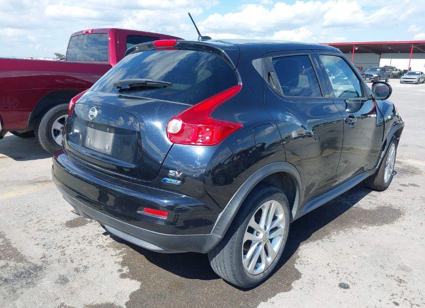 Photo 4 of 2014 Nissan Juke SV (VIN JN8AF5MRXET357155)