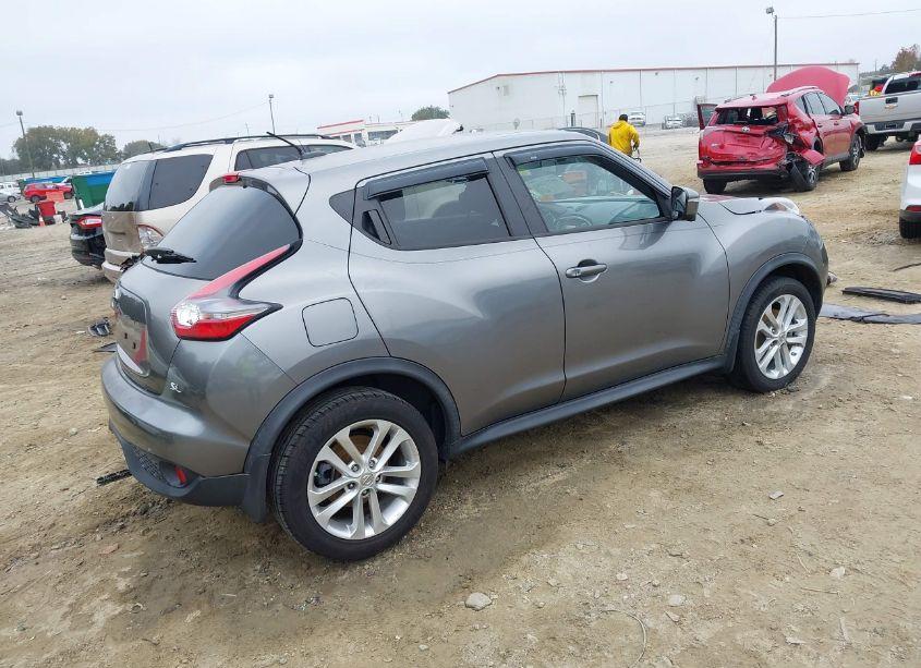 Photo 4 of 2015 Nissan Juke SL (VIN JN8AF5MRXFT502115)