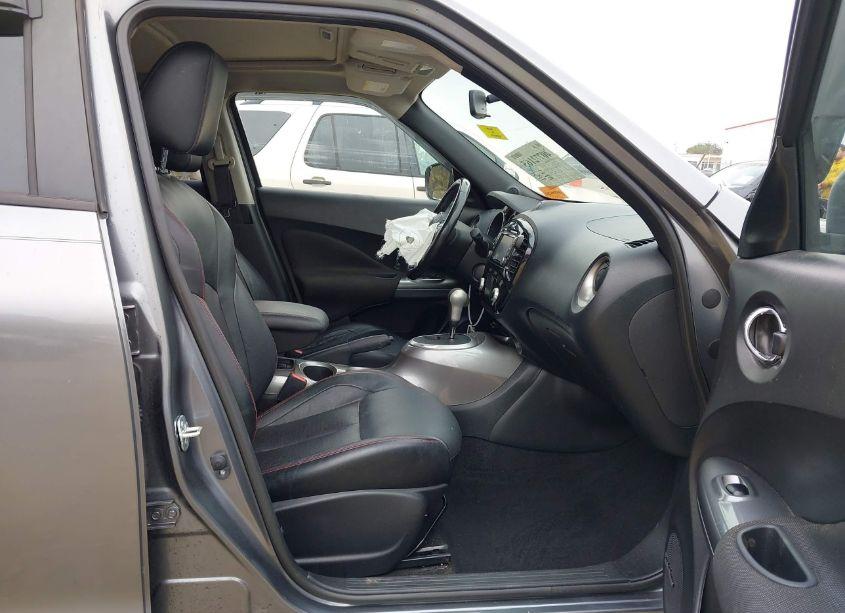 Photo 5 of 2015 Nissan Juke SL (VIN JN8AF5MRXFT502115)