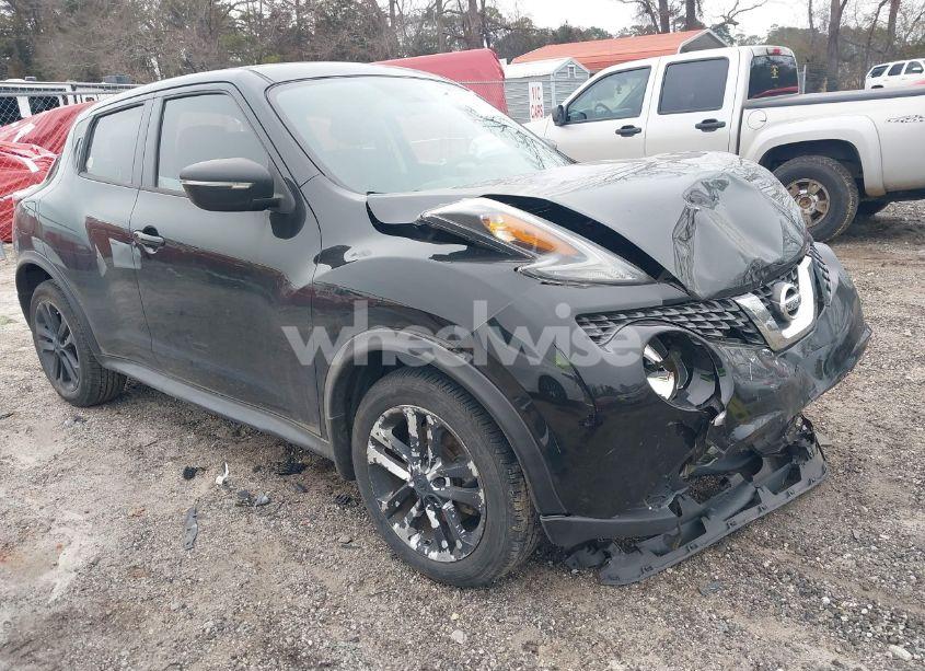 2015 Nissan Juke S (VIN JN8AF5MRXFT507640) main photo