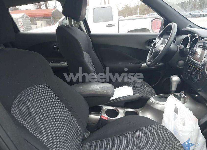 Photo 5 of 2015 Nissan Juke S (VIN JN8AF5MRXFT507640)