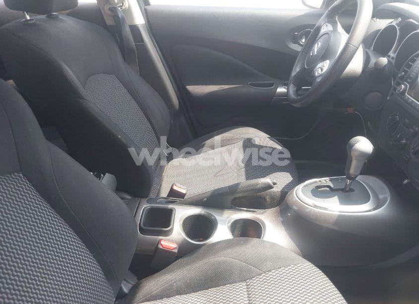 Photo 5 of 2015 Nissan Juke S (VIN JN8AF5MRXFT507850)