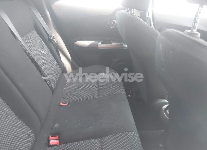 Photo 8 of 2015 Nissan Juke S (VIN JN8AF5MRXFT507850)