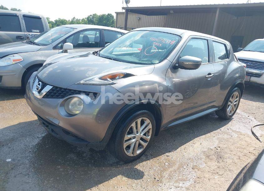 Photo 2 of 2015 Nissan Juke S (VIN JN8AF5MRXFT509789)