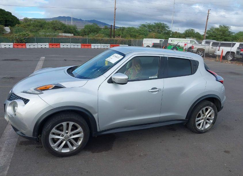 Photo 6 of 2017 Nissan Juke S (VIN JN8AF5MRXHT700180)