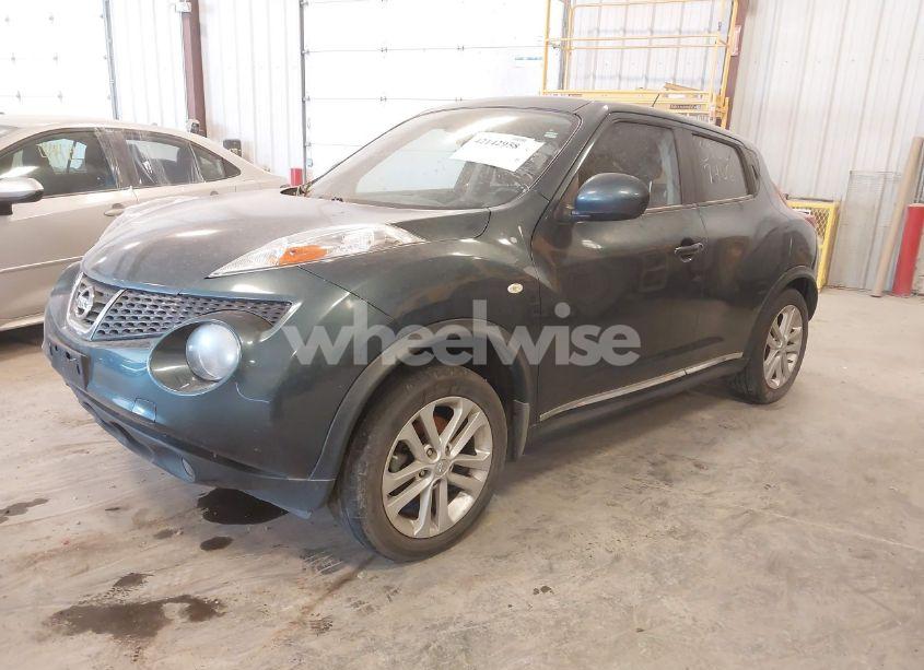 Photo 2 of 2011 Nissan Juke SV (VIN JN8AF5MV0BT013021)