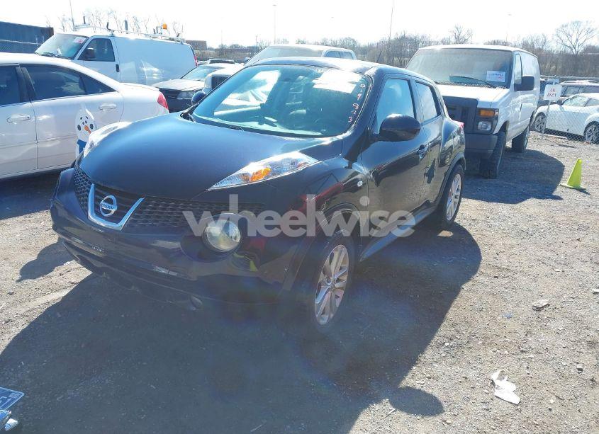 Photo 2 of 2011 Nissan Juke SL (VIN JN8AF5MV0BT019823)