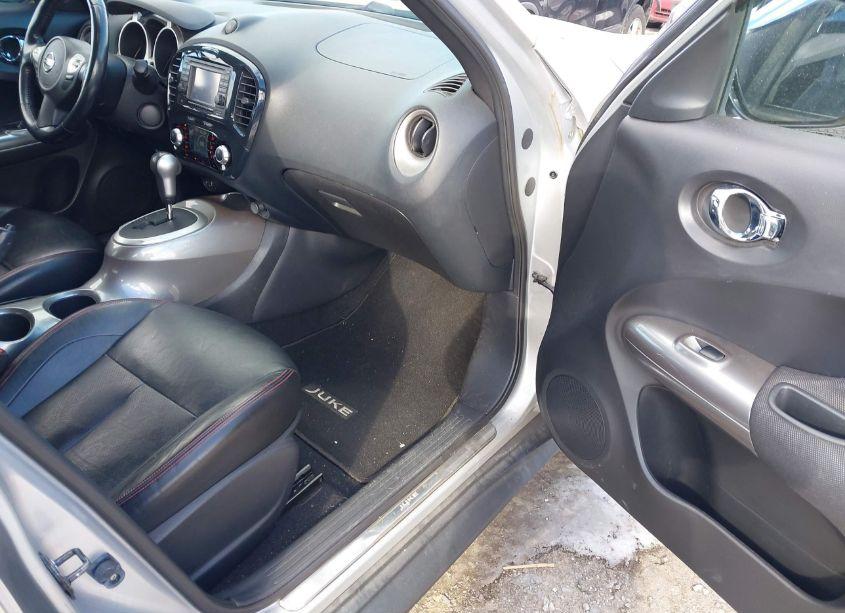 Photo 5 of 2011 Nissan Juke SL (VIN JN8AF5MV0BT028005)