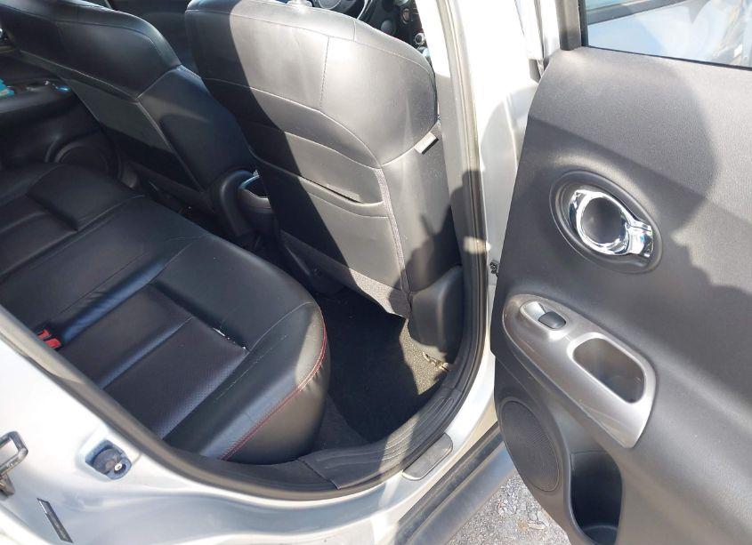 Photo 8 of 2011 Nissan Juke SL (VIN JN8AF5MV0BT028005)