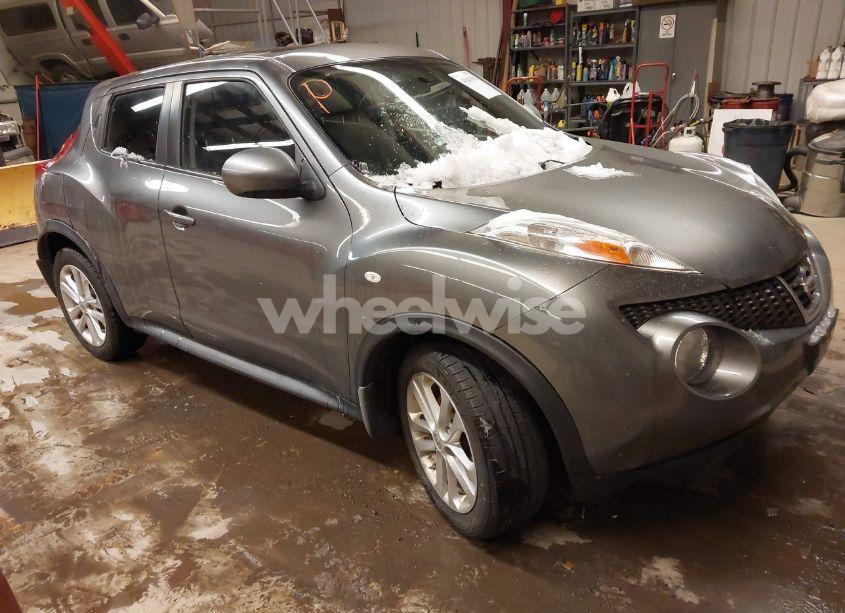 2012 Nissan Juke SV (VIN JN8AF5MV0CT110012) main photo