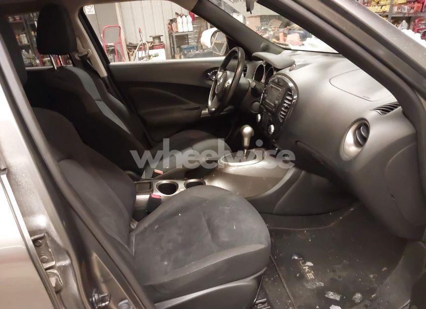 Photo 5 of 2012 Nissan Juke SV (VIN JN8AF5MV0CT110012)