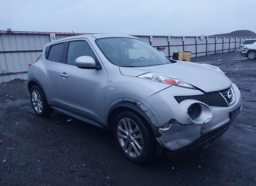2013 Nissan Juke SV (VIN JN8AF5MV0DT210693) main photo