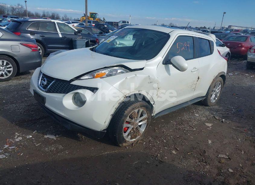 Photo 2 of 2013 Nissan Juke S/SV/SL (VIN JN8AF5MV0DT213982)