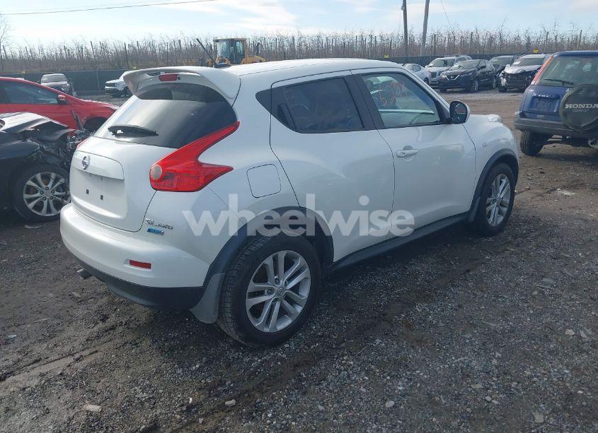 Photo 4 of 2013 Nissan Juke S/SV/SL (VIN JN8AF5MV0DT213982)