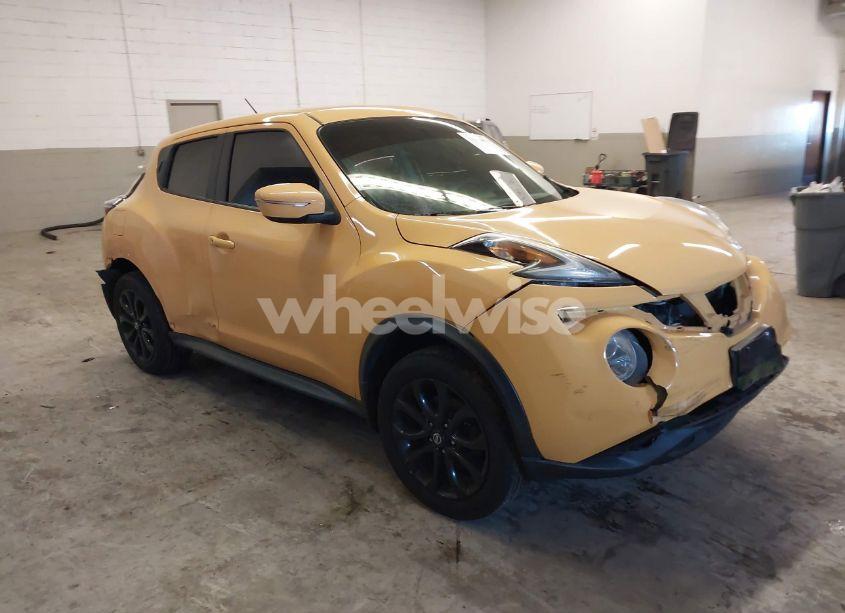 2015 Nissan Juke S (VIN JN8AF5MV0FT558674) main photo
