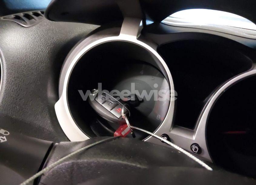 Photo 11 of 2015 Nissan Juke S (VIN JN8AF5MV0FT558674)
