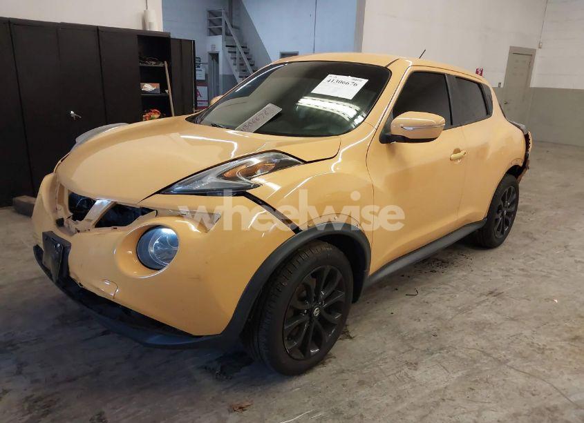 Photo 2 of 2015 Nissan Juke S (VIN JN8AF5MV0FT558674)