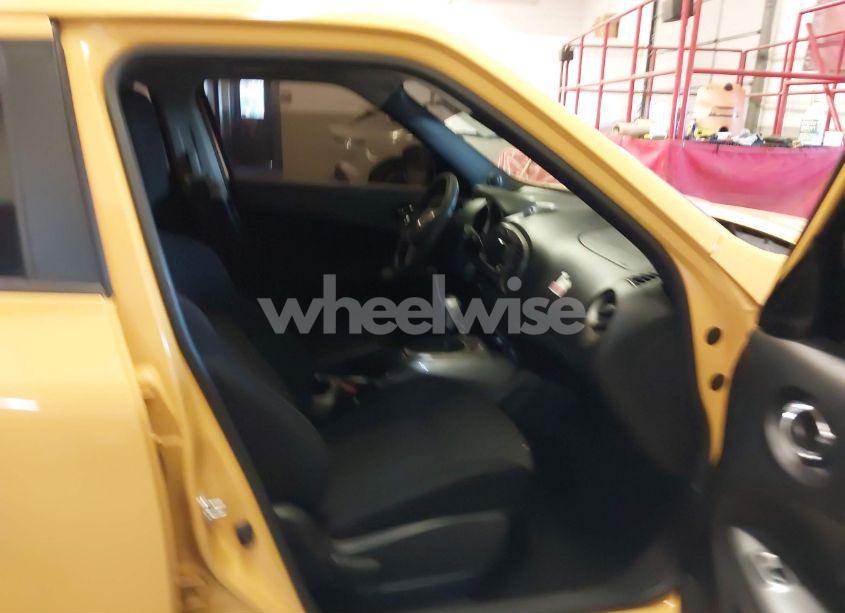 Photo 5 of 2015 Nissan Juke S (VIN JN8AF5MV0FT558674)