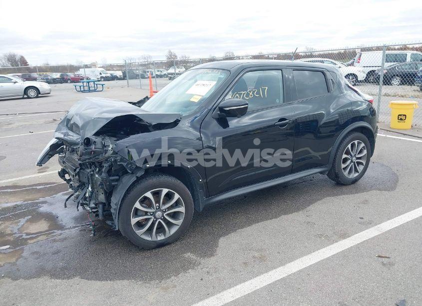 Photo 2 of 2017 Nissan Juke SV (VIN JN8AF5MV0HT753998)