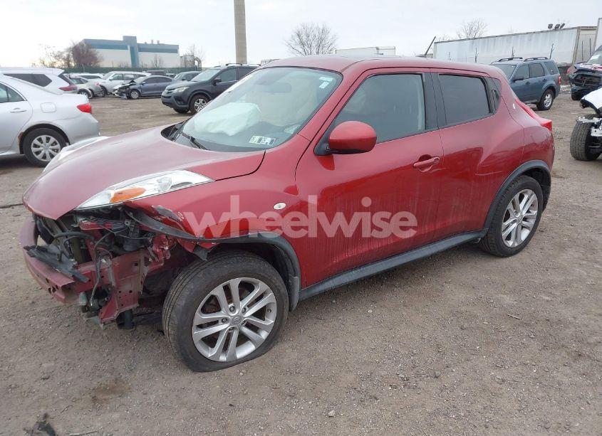 Photo 2 of 2011 Nissan Juke SV (VIN JN8AF5MV1BT005753)