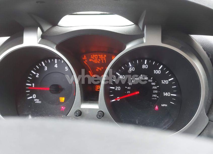 Photo 7 of 2011 Nissan Juke SV (VIN JN8AF5MV1BT005753)