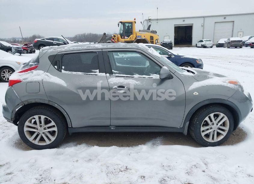 Photo 13 of 2011 Nissan Juke SL (VIN JN8AF5MV1BT026005)