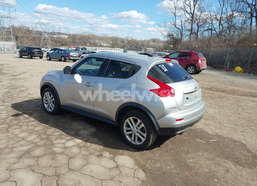 Photo 3 of 2011 Nissan Juke SV (VIN JN8AF5MV1BT028126)