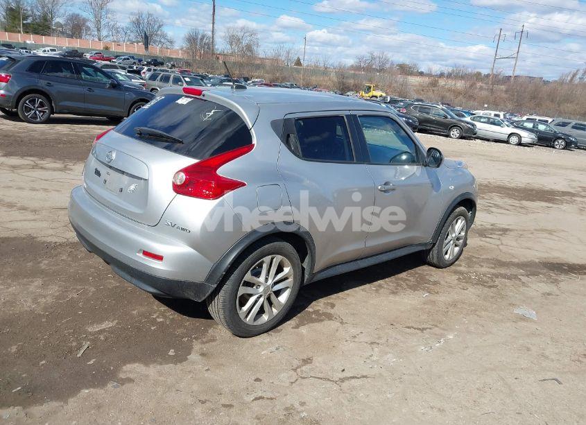 Photo 4 of 2011 Nissan Juke SV (VIN JN8AF5MV1BT028126)