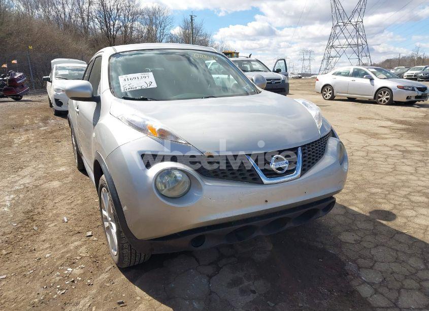 Photo 6 of 2011 Nissan Juke SV (VIN JN8AF5MV1BT028126)