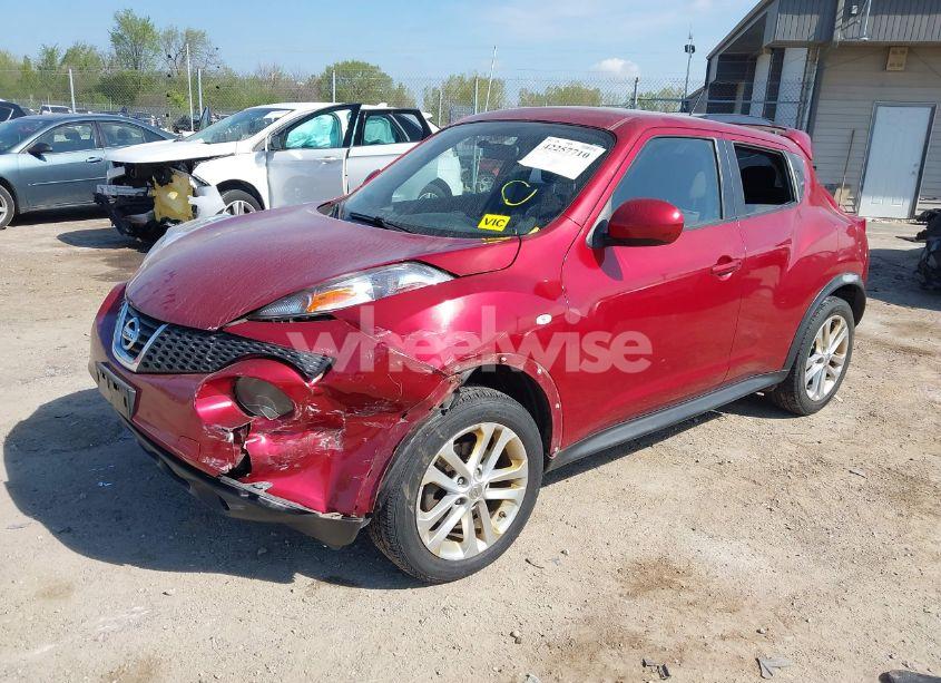 Photo 2 of 2012 Nissan Juke SV (VIN JN8AF5MV1CT114411)