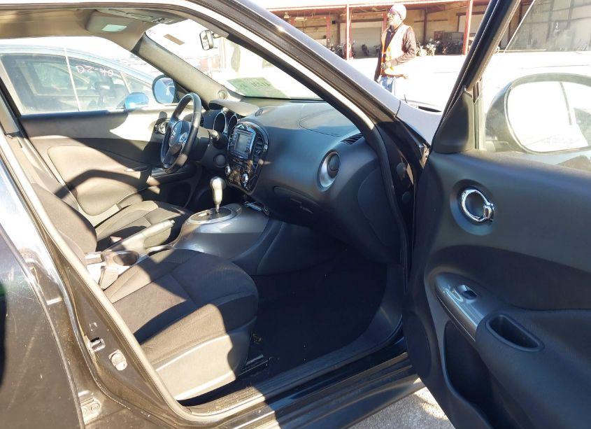 Photo 5 of 2012 Nissan Juke SV (VIN JN8AF5MV1CT118880)