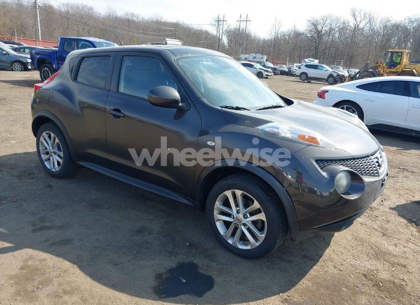 2013 Nissan Juke SL (VIN JN8AF5MV1DT205843) main photo