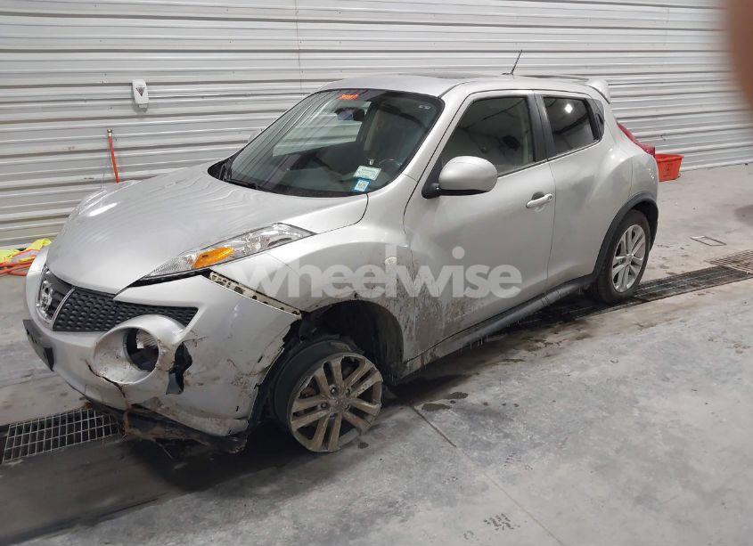 Photo 2 of 2013 Nissan Juke SL (VIN JN8AF5MV1DT212355)