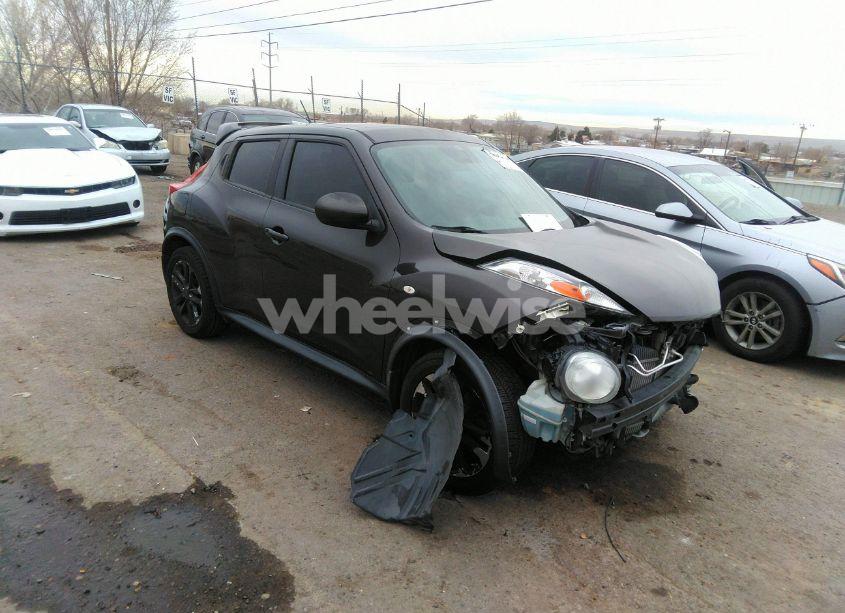 2013 Nissan Juke SV (VIN JN8AF5MV1DT217930) main photo