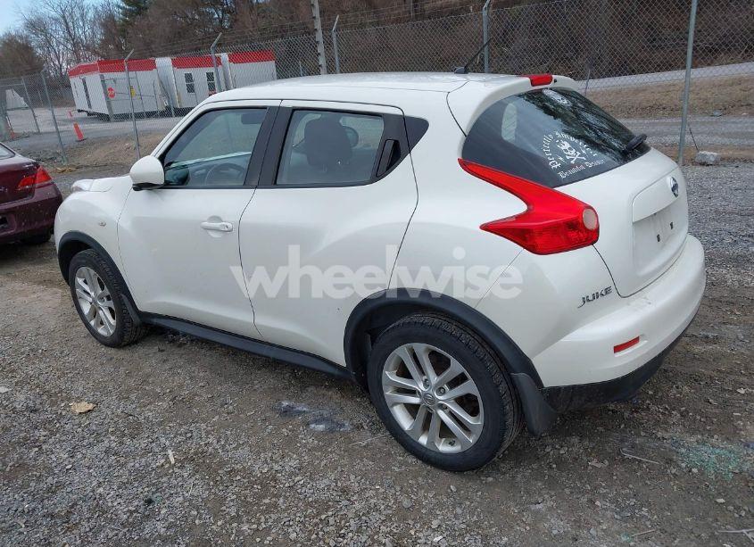 Photo 3 of 2013 Nissan Juke S (VIN JN8AF5MV1DT219550)