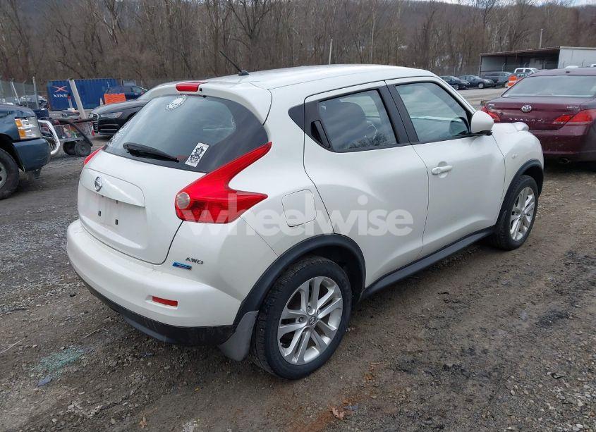 Photo 4 of 2013 Nissan Juke S (VIN JN8AF5MV1DT219550)