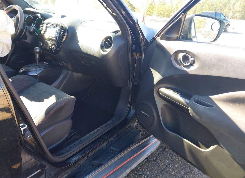Photo 5 of 2015 Nissan Juke NISMO (VIN JN8AF5MV1FT558795)