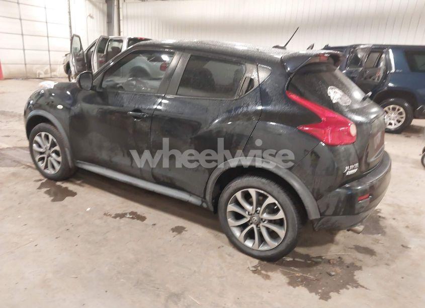 Photo 3 of 2011 Nissan Juke (VIN JN8AF5MV2BT008743)