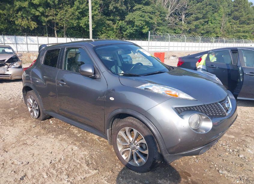 2011 Nissan Juke SL (VIN JN8AF5MV2BT018625) main photo