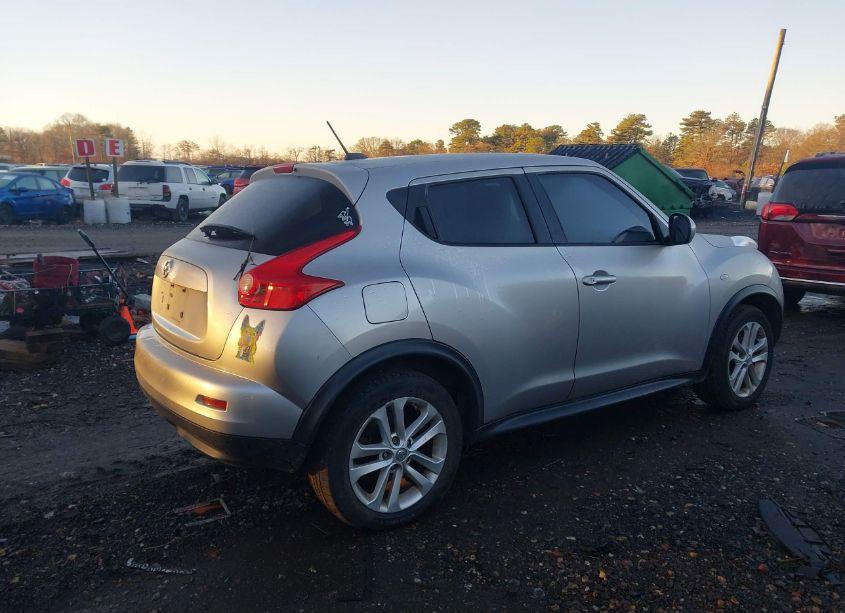 Photo 4 of 2011 Nissan Juke SV (VIN JN8AF5MV2BT026479)