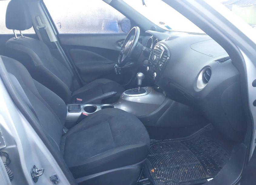 Photo 5 of 2011 Nissan Juke SV (VIN JN8AF5MV2BT026479)