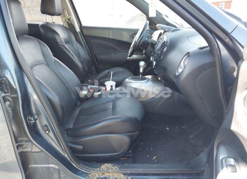 Photo 5 of 2011 Nissan Juke SL (VIN JN8AF5MV2BT028295)