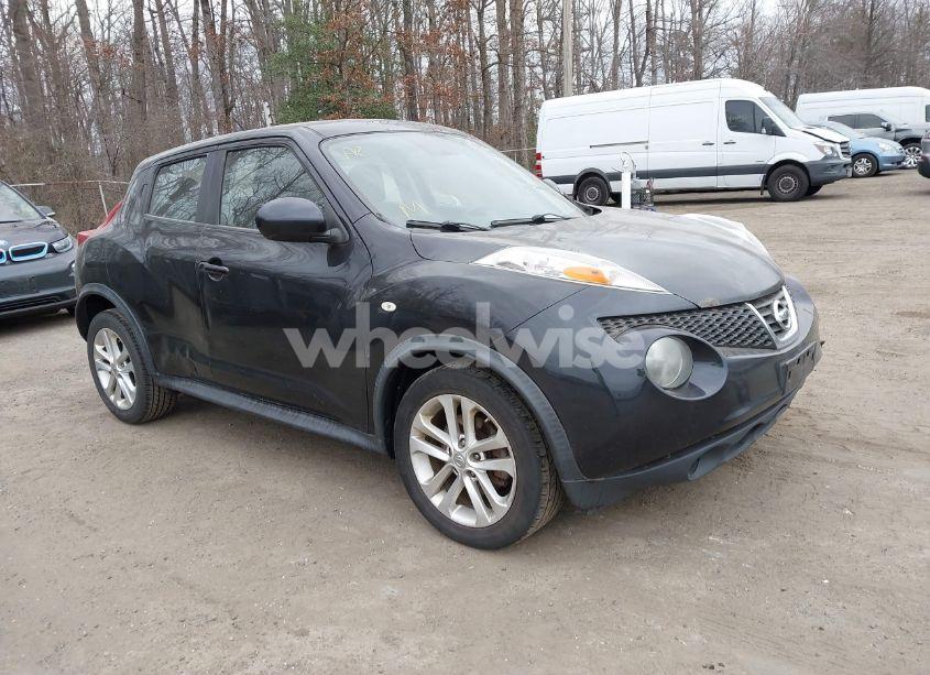 2013 Nissan Juke S (VIN JN8AF5MV2DT207343) main photo