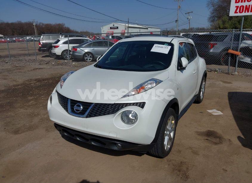 Photo 2 of 2014 Nissan Juke SL (VIN JN8AF5MV2ET355896)
