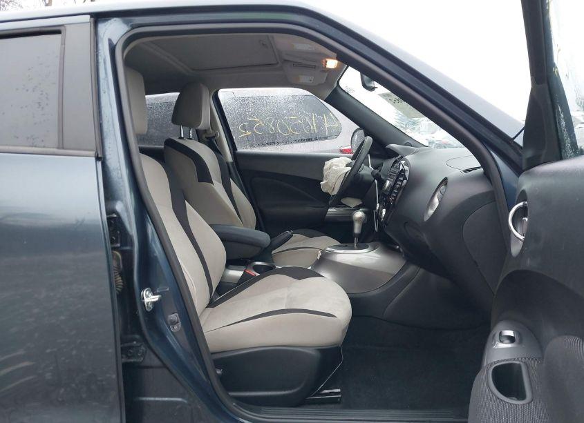Photo 5 of 2014 Nissan Juke SV (VIN JN8AF5MV2ET480901)