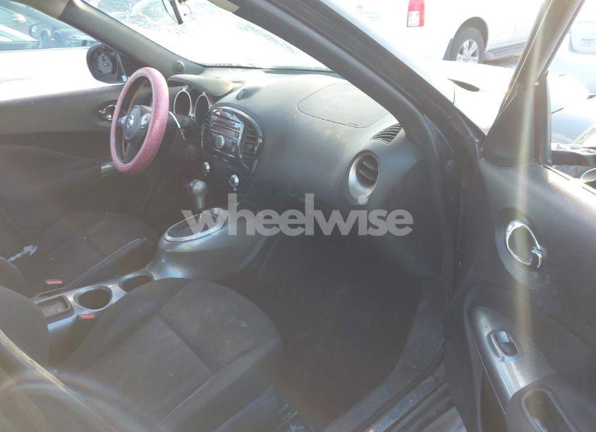 Photo 5 of 2011 Nissan Juke SV (VIN JN8AF5MV3BT012705)