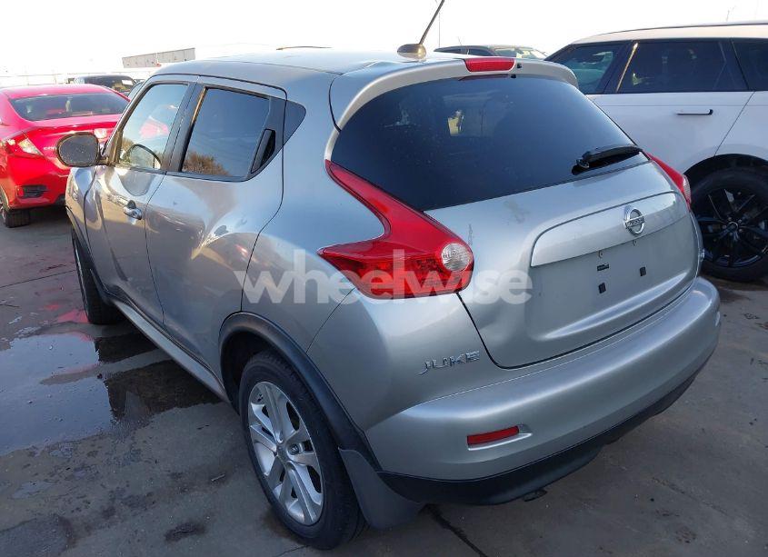 Photo 3 of 2011 Nissan Juke SL (VIN JN8AF5MV3BT018455)