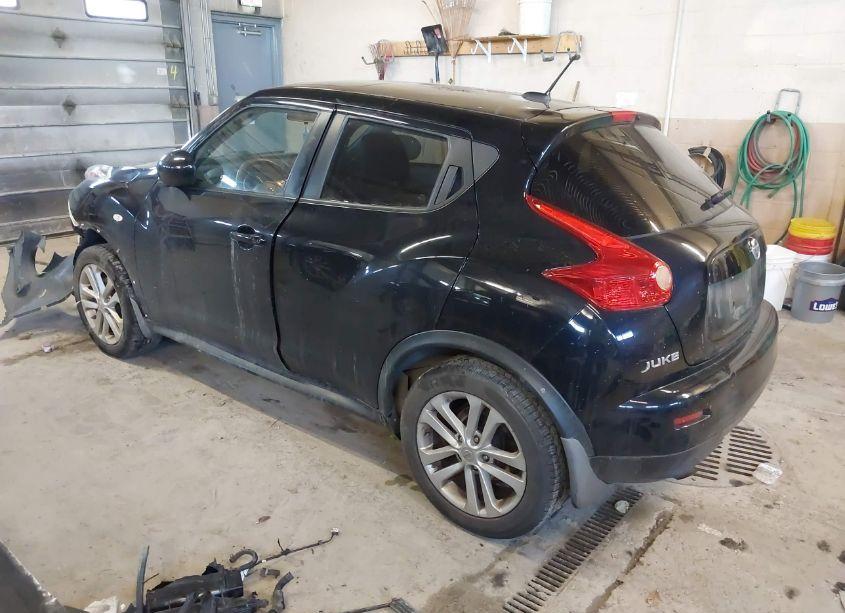 Photo 3 of 2013 Nissan Juke NISMO/S/SL/SV (VIN JN8AF5MV3DT223065)