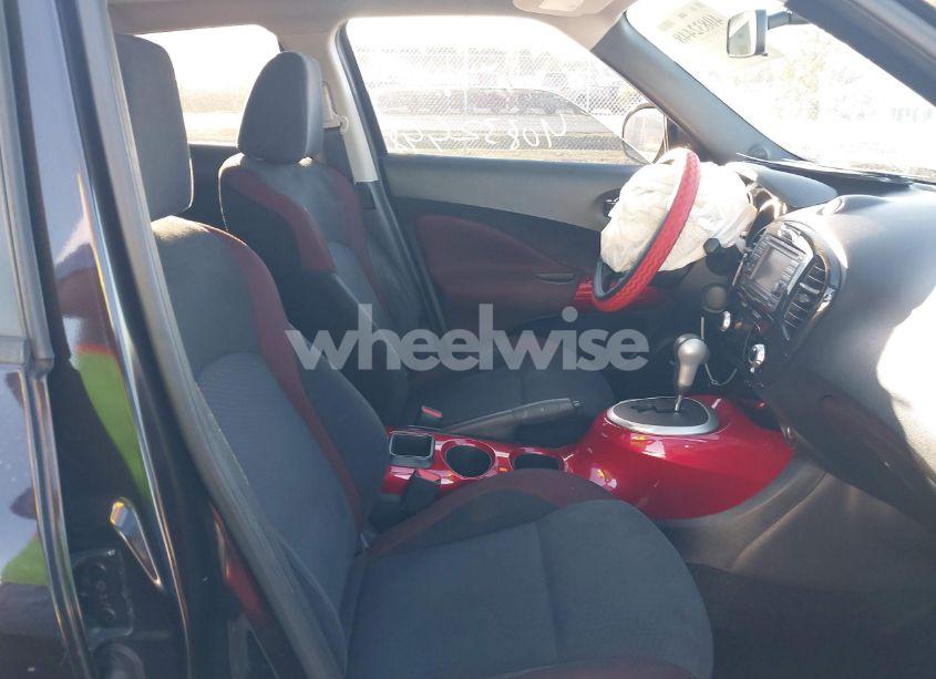 Photo 5 of 2014 Nissan Juke SV (VIN JN8AF5MV3ET359780)