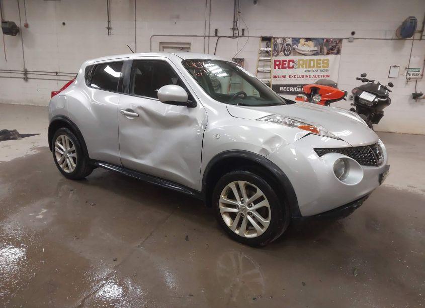 2014 Nissan Juke S (VIN JN8AF5MV3ET481121) main photo